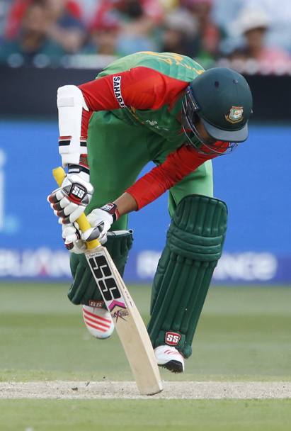 Coppa del Mondo di cricket a Melbourne, il battitore del Bangladesh Soumya Sarkar (Reuters)